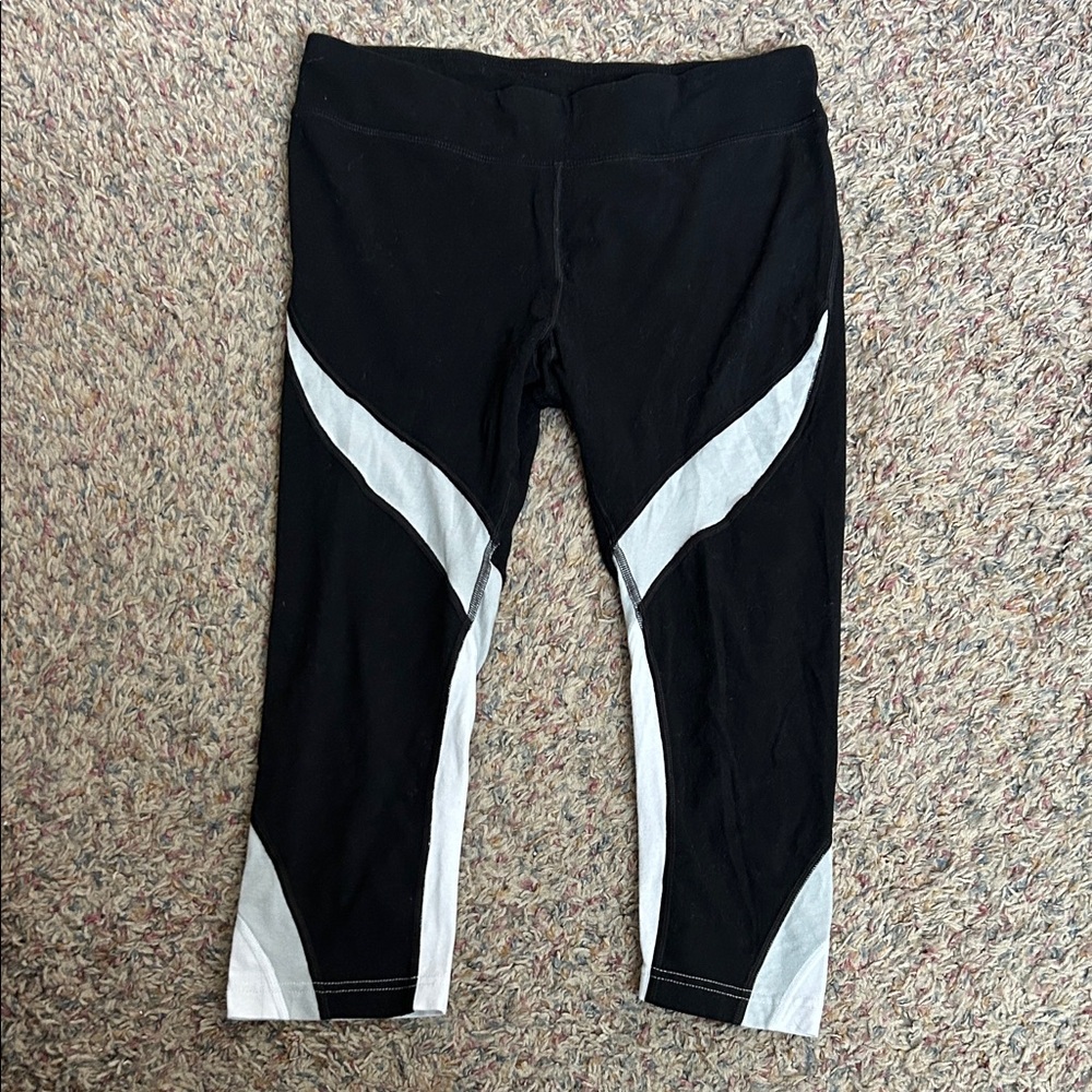 Athletic Works Black, White, and Grey Capris